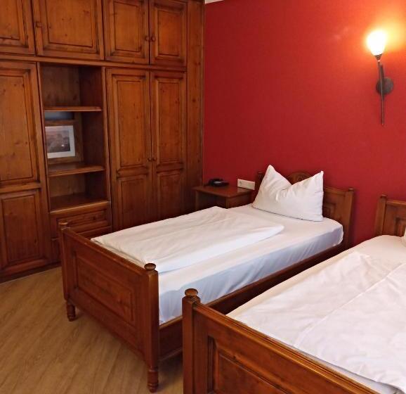 スタンダードトリプルルーム, Atlas Sport