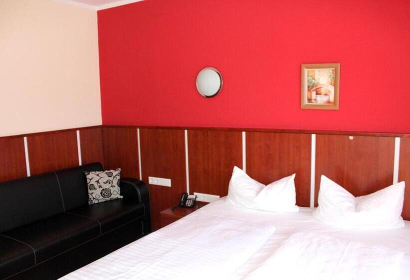 バルコニー付きスタンダードトリプルルーム, Atlas Sport