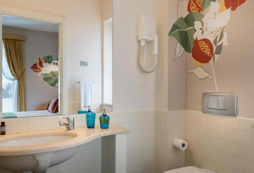 غرفة قياسية فردية, Bijou