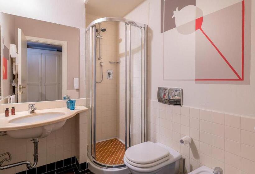 غرفة قياسية, Bijou