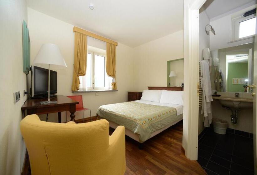 غرفة أساسية, Bijou