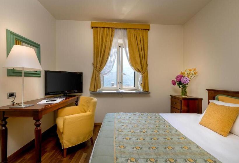 غرفة أساسية, Bijou