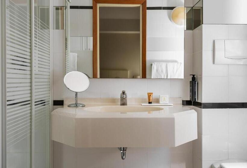 اتاق استاندارد, Doria Park