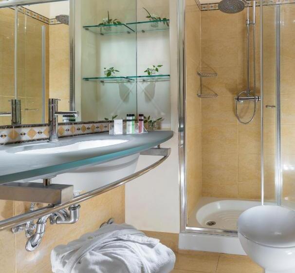 اتاق استاندارد با چشمانداز دریا, Doria Park