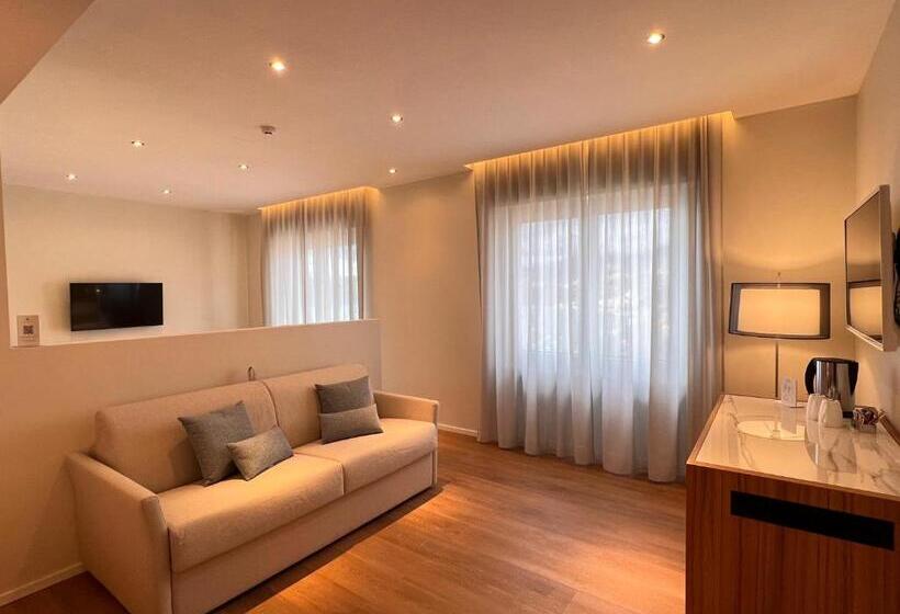 سوییت جونیور با چشمانداز دریا, Doria Park