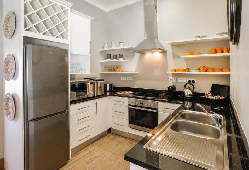 سوییت سوپریور, Ilala Lodge