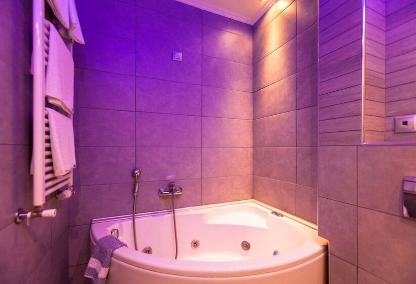 オーシャンビューデラックスルーム, Kymata