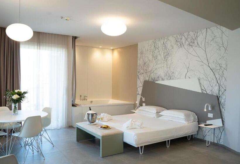 סוויטת ג'וניור, Malavoglia