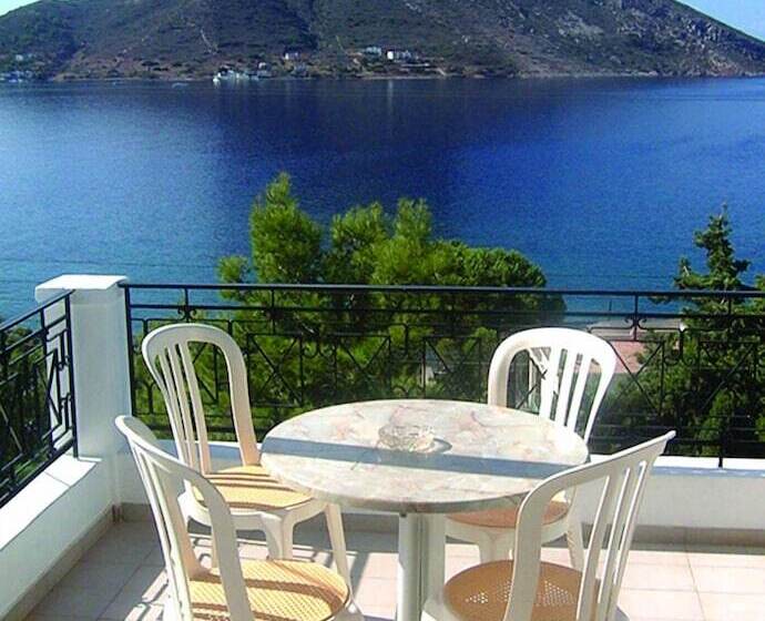 Triple Room Sea View, Oasis