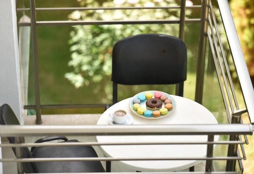 חדר סטנדרט, Qualia Park