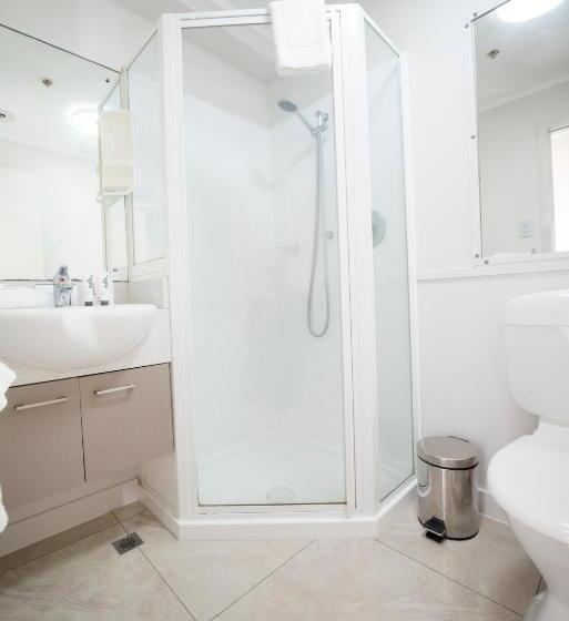 Апартаменты 1 Спальня, Quest On Johnston Serviced Apartments