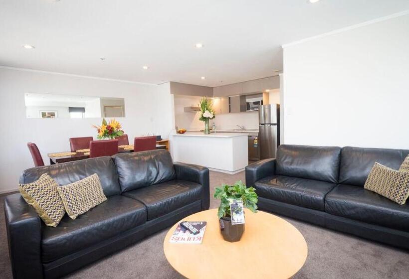 Апартаменты 3 Спальни, Quest On Johnston Serviced Apartments