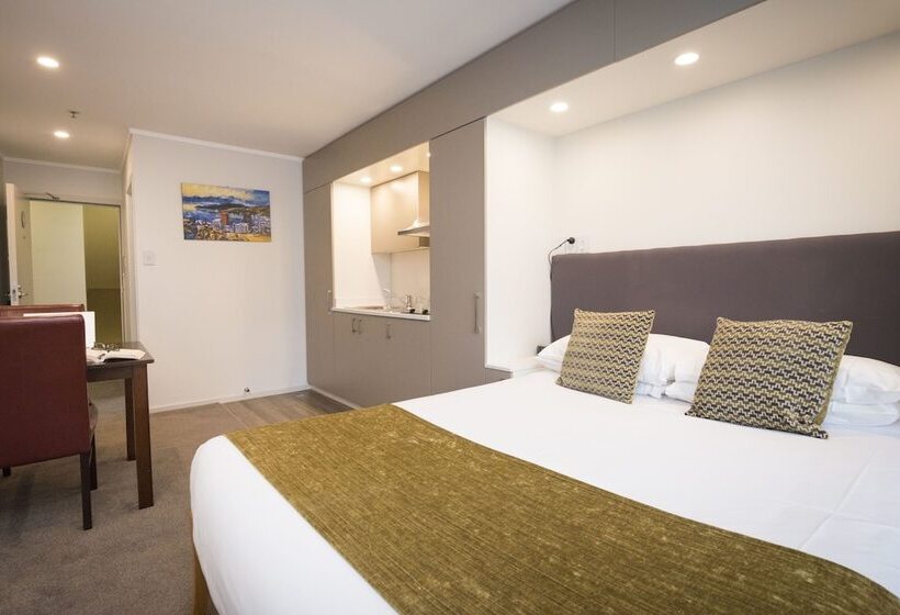 标准工作室, Quest On Johnston Serviced Apartments