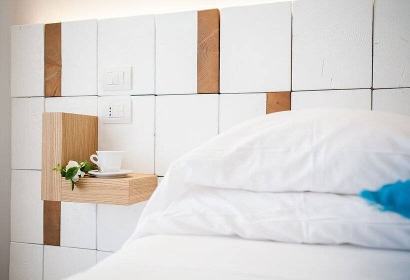 Pokój Deluxe Trzyosobowy, Solemare