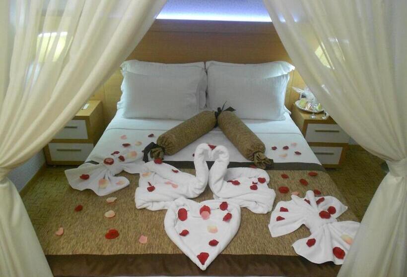 سوییت, Siir Boutique