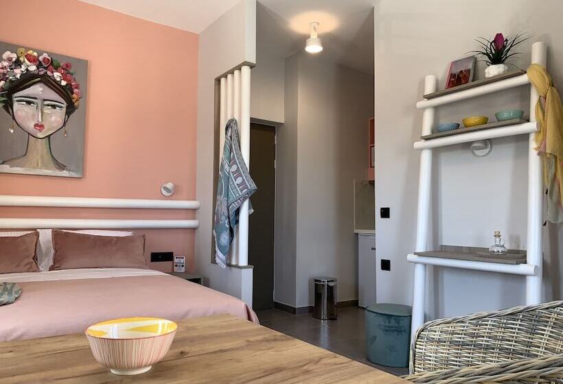 إستوديو ديلوكس مطل على البحر, Sonio Beach