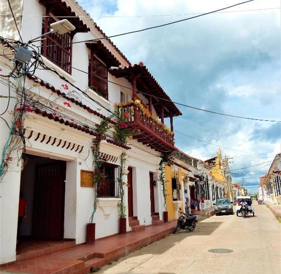 חדר סטנדרט לשלושה, Jardines Evans By Geh Suites