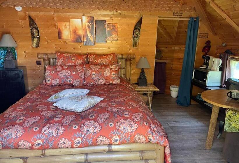 Номер Стандарт с Гидромассажем, Aux Murmures De La Nature B&b