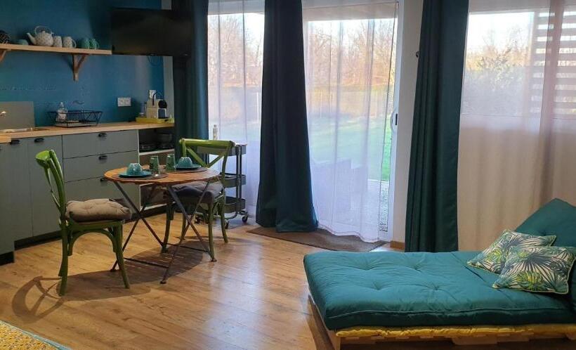 Номер Стандарт с Террасой, Aux Murmures De La Nature B&b