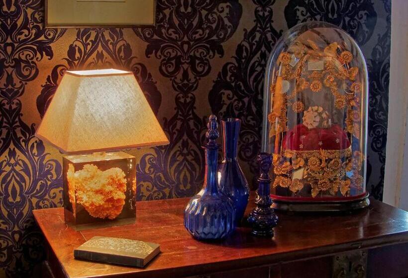 חדר דלוקס, Ker Ar Men