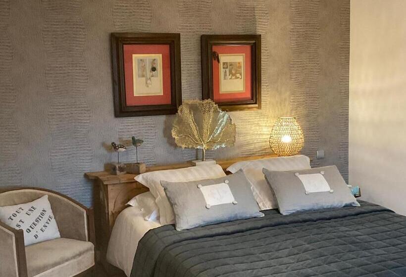 חדר סופריור, Ker Ar Men