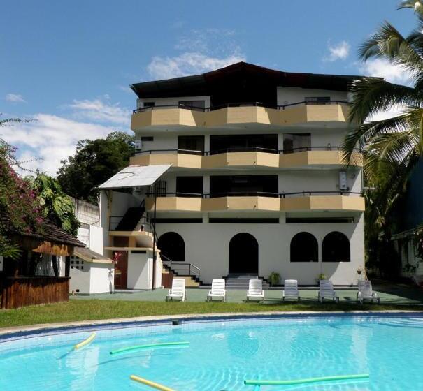 اتاق استاندارد, Chanchamayo Inn