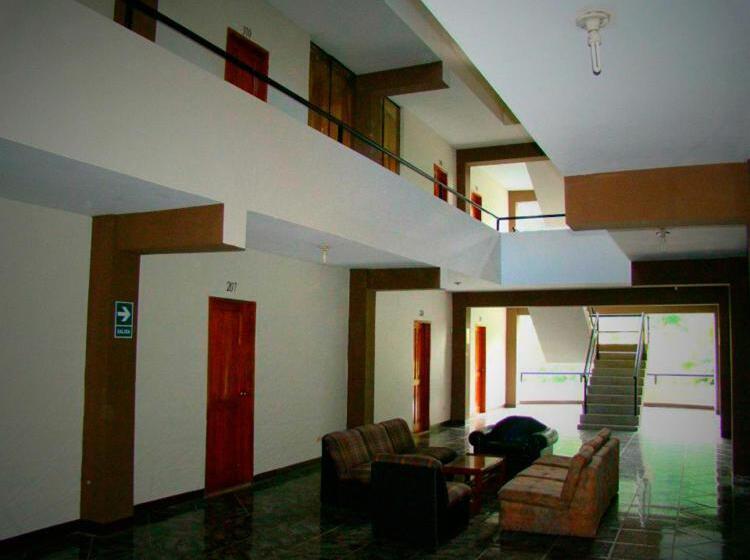 4인용 스탠다드 룸, Chanchamayo Inn