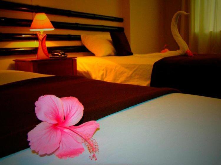 اتاق استاندارد چهار تخته, Chanchamayo Inn