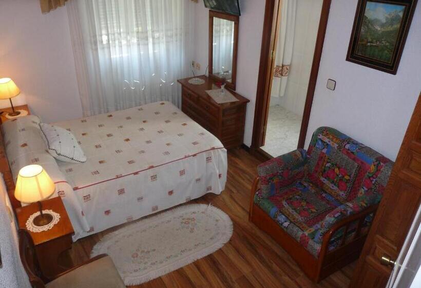 Номер Стандарт, Hospedaje Roiz