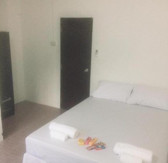 اتاق استاندارد, Hero Phuket