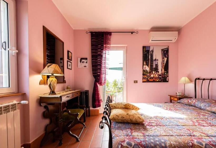 غرفة قياسية مزوَّدة بتراس, La Tana Delle Stelle B&b Di Charme E Relax