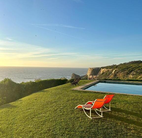 جناح مطلّ علي البحر, Herdade Amália Rodrigues