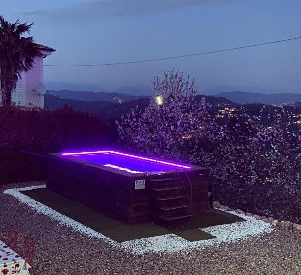 اتاق استاندارد, Trilogy