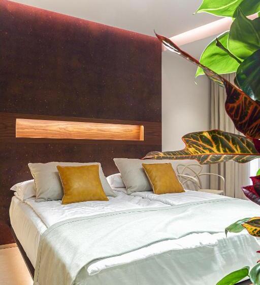 套房配有游泳池, Costa Rica Bibione Spa