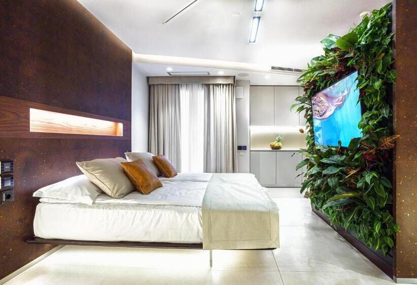 جناح مزود بحمام سباحة, Costa Rica Bibione Spa