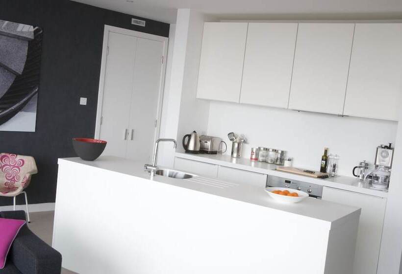 Апартаменты Пентхаус 2 Спальни, Staying Cool At  Rotunda