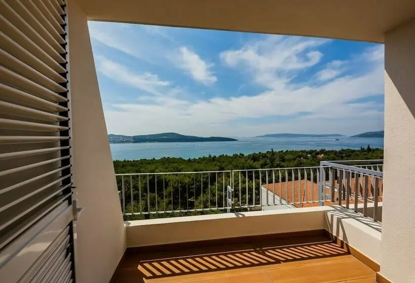 Suite Supérieure Vue Mer, Medena
