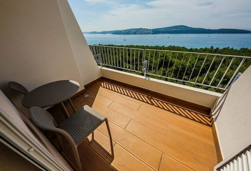 Люкс Superior Вид на Море, Medena