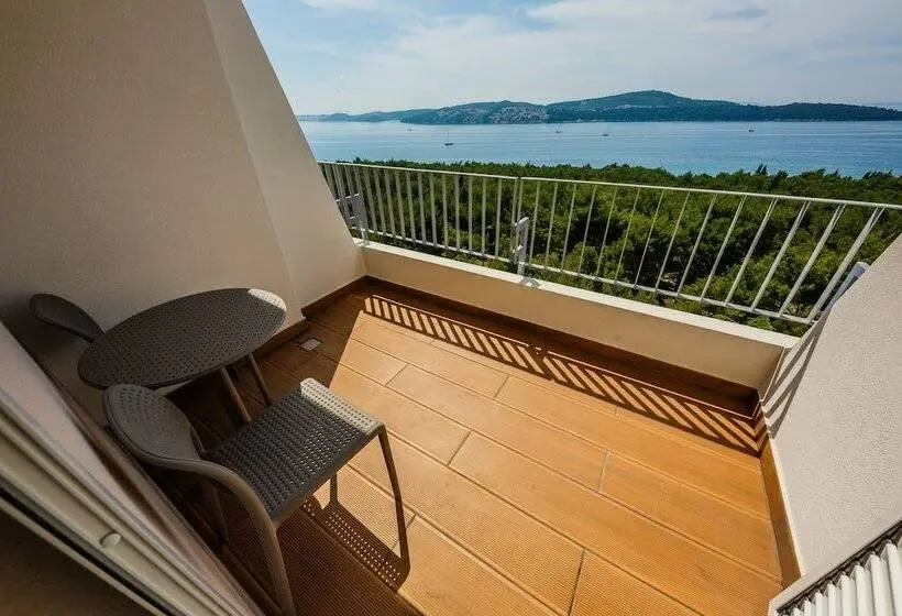 Suite Supérieure Vue Mer, Medena