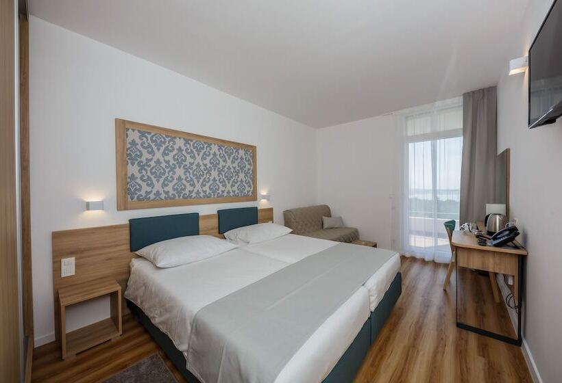 Семейный Номер, Medena