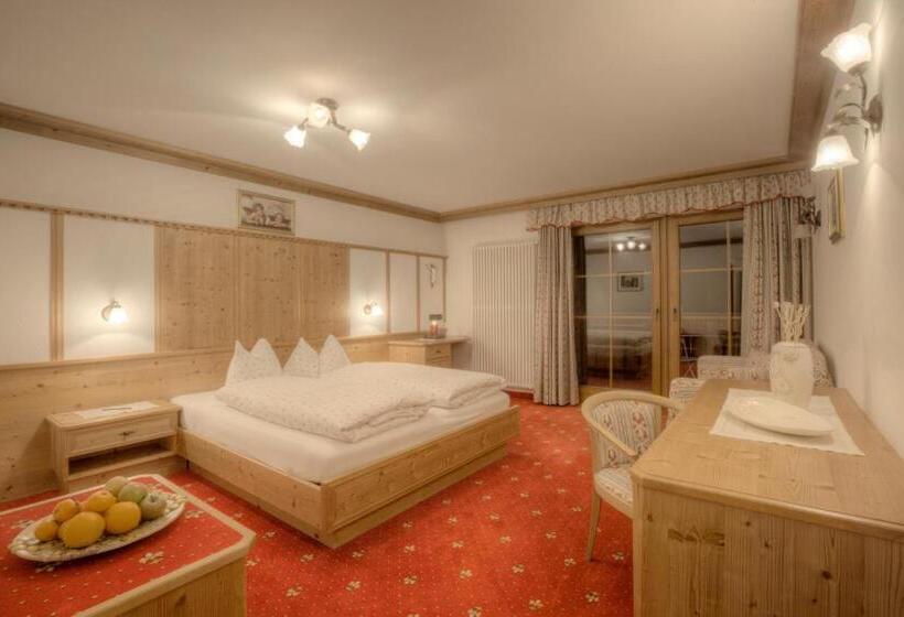 Номер Стандарт, Ciasa Ai Pini