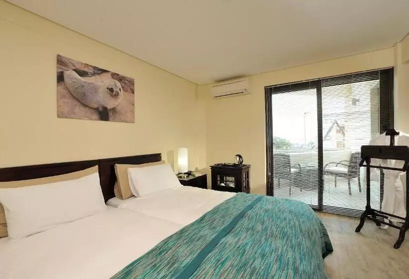 اتاق خانوادگی, Beach Hotel Swakopmund