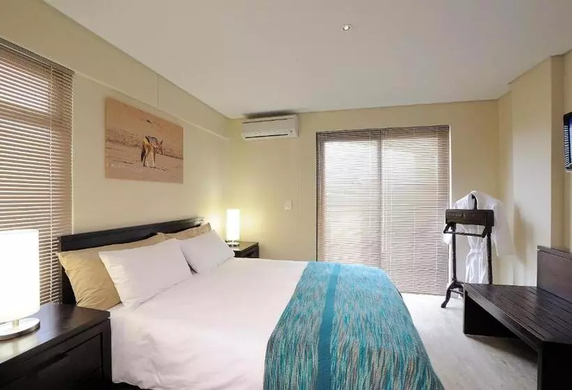 اتاق خانوادگی, Beach Hotel Swakopmund