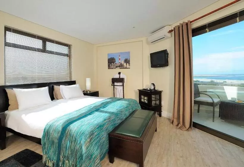 اتاق راحتی با چشم‌انداز دریا, Beach Hotel Swakopmund