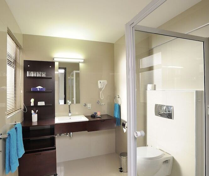 اتاق خانوادگی, Beach Hotel Swakopmund