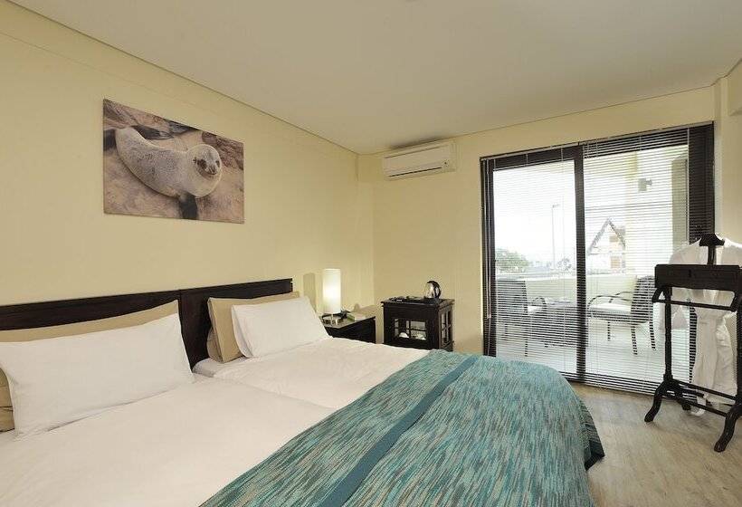 اتاق خانوادگی, Beach Hotel Swakopmund