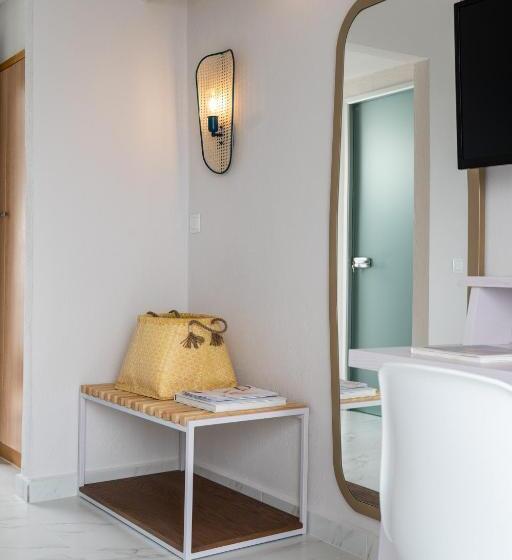 豪华房间, Zoe Hotel, Trypiti Beach Resort & Hive Water Park