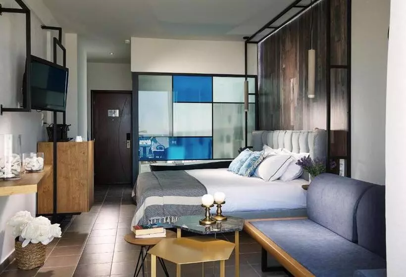 デラックストリプルルーム, Zoe Hotel, Trypiti Beach Resort & Hive Water Park