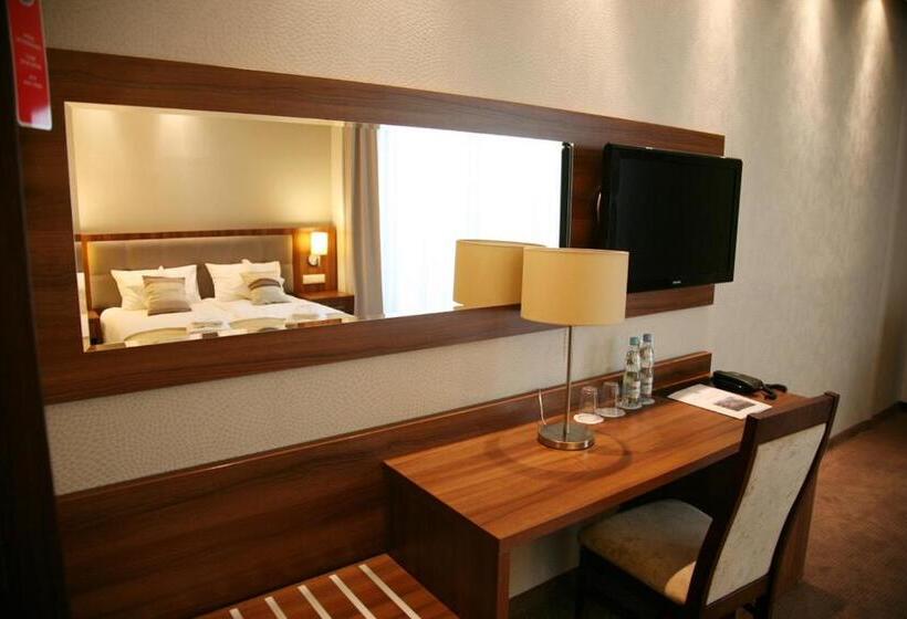 エコノミー４人部屋, Centrum Malbork