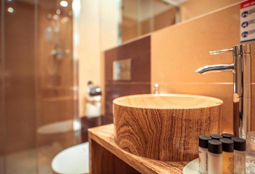 スーペリアの４人部屋, Centrum Malbork